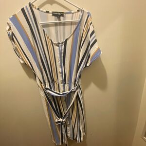 International company size medium dress